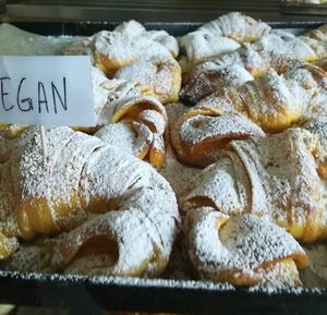 Vegan cream croissant at Confeitaria Henrique Carvalho in Matosinhos