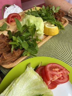 Kleine Portion  at Veganes Cigköfte in Limburg