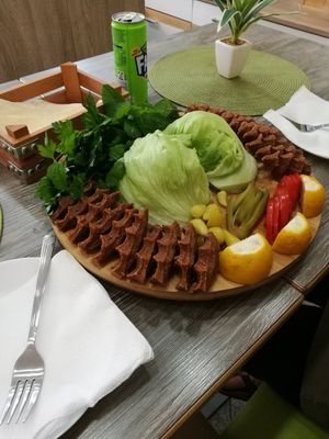 Cigköfte at Veganes Cigköfte in Limburg