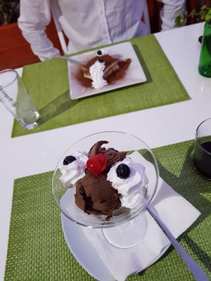 Dessert: Mousse au chocolat, Tiramisu at Past & Future in Fuerteventura