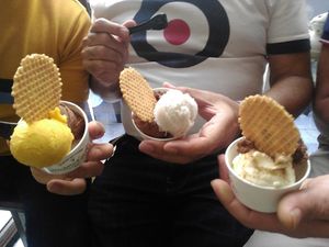 A few vegan ice-creams at Mama Elba in Madrid