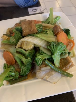 Rice noodles with veggies and tofu 👌🏽 at Viet Pearl in Northcote