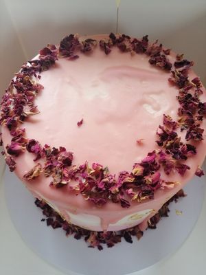 Flower you can eat.. at Vic's Vegan Bakes in Hereford