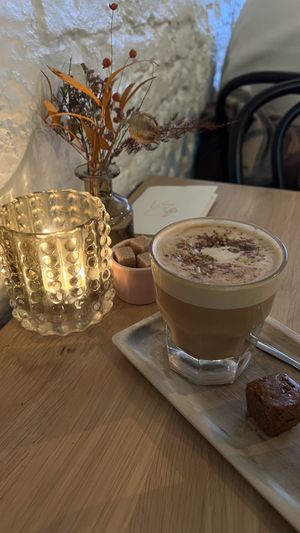 Café Crispy latte  at Vero Caffe in Bruges