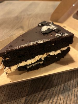 Oreo cake 6,90€  at Vero Caffe in Bruges