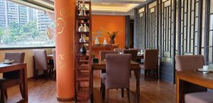 Dining area at Yihua Yiye in Chongqing