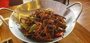 A mushroom dish at Yihua Yiye in Chongqing