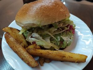 Soul clap burger 🍔 at Urban Farmhouse in Pordenone