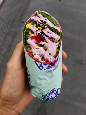 Vegan pink wrap at The Organic Boho in Copenhagen