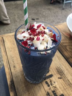 I am wise smoothie  at The Organic Boho in Copenhagen