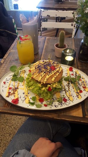 169 DKK for the Burgermenue. It contains a burgen (choose between Falafel and Cauliflower Patty) and a Juice at The Organic Boho in Copenhagen