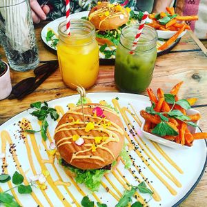 Burgers 🌱 at The Organic Boho in Copenhagen