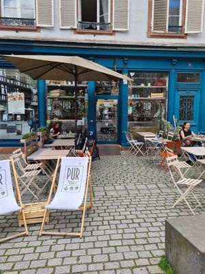Outside at PUR etc - Sainte Etienne in Strasbourg