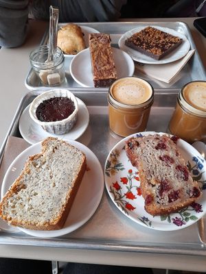 Lemoncake,banana bread,brownie,peanut-brownie,warm chocolate cake with a liquid core at PUR etc - Place des Halles in Strasbourg