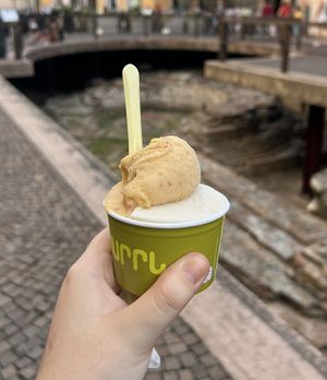 Peach and almond gelatos  at L'arte del Gelato in Verona