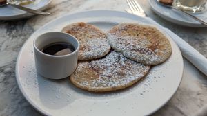 Vegane Pancakes mit Ahornsirup  at Kaffeeflut in Wittdun