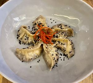 Vegetable gyoza ⭐️ at Pezetarian in Cartagena