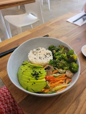 healthy bowl at Pezetarian in Cartagena