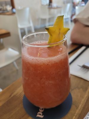 strawberry juice at Pezetarian in Cartagena