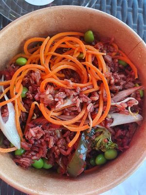 Buen sabor y tamaño.  Cuenta con otras opciones vegetarianas y posibilidad de vegana. at Pezetarian in Cartagena