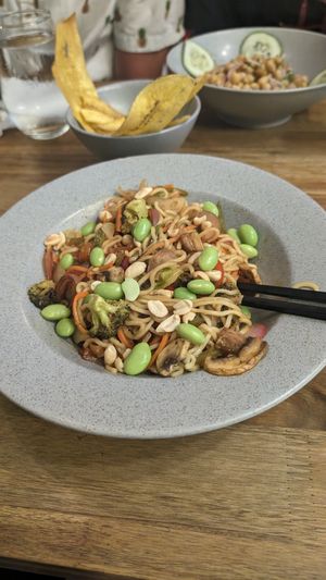 Veggie noodles at Pezetarian in Cartagena