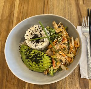 Veggie hot bowl at Pezetarian in Cartagena