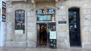 Front door  at New Delhi in Alicante