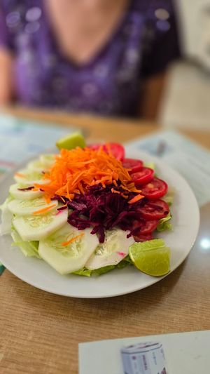 Ensalada mixta at Govinda in Chiclayo