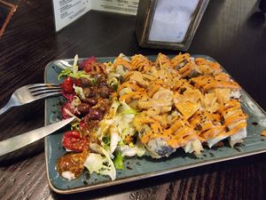 Tempura Sushi, it blew my mind 😋 at La Bartola in Sevilla