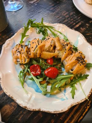 Sushi with vegetables at La Bartola in Sevilla