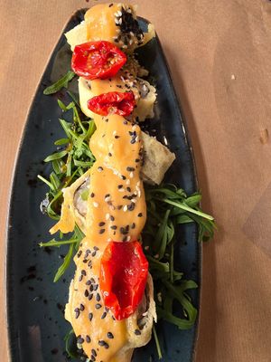 Vegan sushi at La Bartola in Sevilla