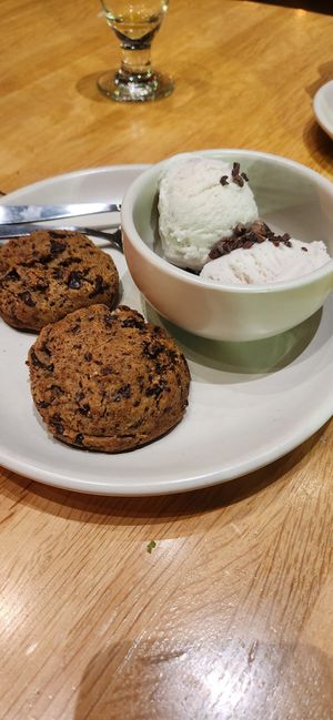 Cookies and ice cream at True Food Kitchen in King Of Prussia