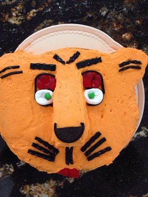 Personalized kids birthday cake at Screme Gelato Bar in New York City