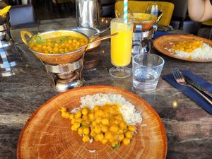 Chana masala and rice at Jaipur in Oslo