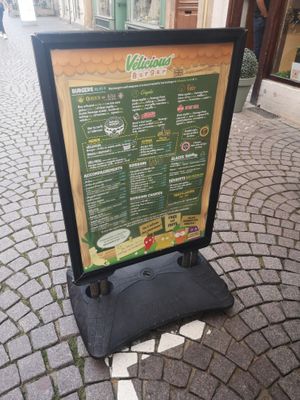 Menu at Velicious Burger in Strasbourg