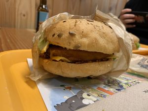 Chick’n Bacon  at Velicious Burger in Strasbourg