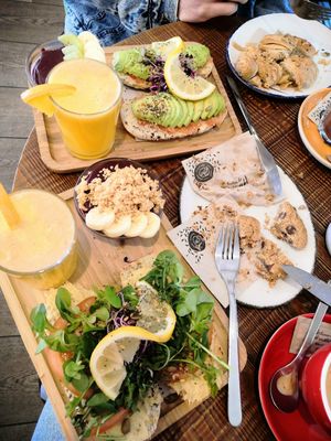 Breakfast day2 is a hummus toast menu at Almalibre Acai Bar in Barcelona