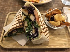 Wrap de tofu at Almalibre Acai Bar in Barcelona