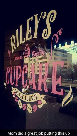storefront at Riley's Cupcake and Coffee Lounge in Peoria