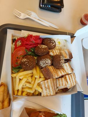 Vegan fari's plate at Fari's in Ljubljana