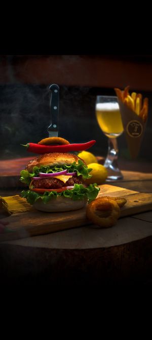 Vegan Beyond burger 🍔 at Fari's in Ljubljana