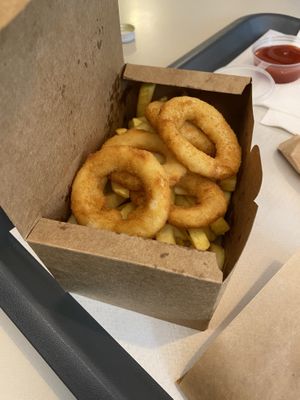 onion ring box   at Fari's in Ljubljana