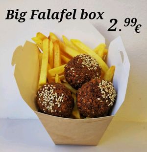 falafel box  at Fari's in Ljubljana