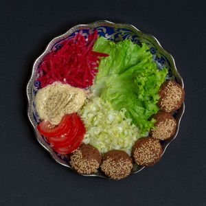 Falafel salad 🥗 at Fari's in Ljubljana