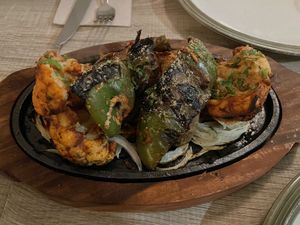 Pincho de verduras, champiñones y tofu al tandori  at Spice Garden in Sitges