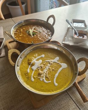 No chicken korma and dal tadka at Spice Garden in Sitges