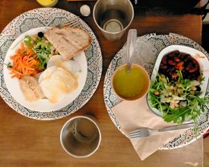 Bowl Yem'a (9,90) et Bowl + Soupe (€9,90) at Yem'a Paris in Paris