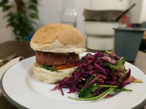 Beyond Meat burger and coleslaw at Yem'a Paris in Paris
