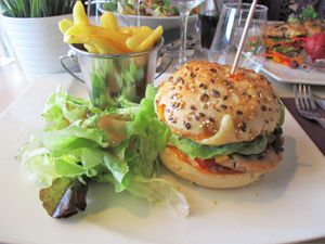 Veggie burger (you can see the vegan salad on the right) at La Plage de Monsieur Hulot in Saint-nazaire