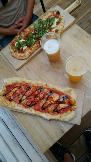 Pizzatopia Cracow: the one on the bottom is their vegan signature pizza I can recommend at Pizzatopia in Krakow
